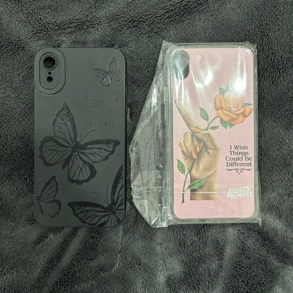 iPhone XR cases bundle - Picture 2 of 5